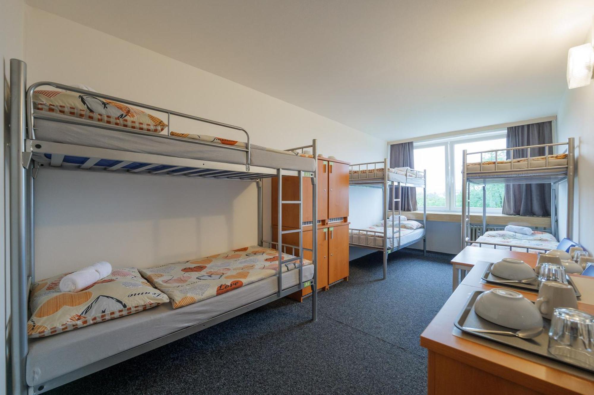 Tvm Tower Modrany Hostel Prague Exterior photo