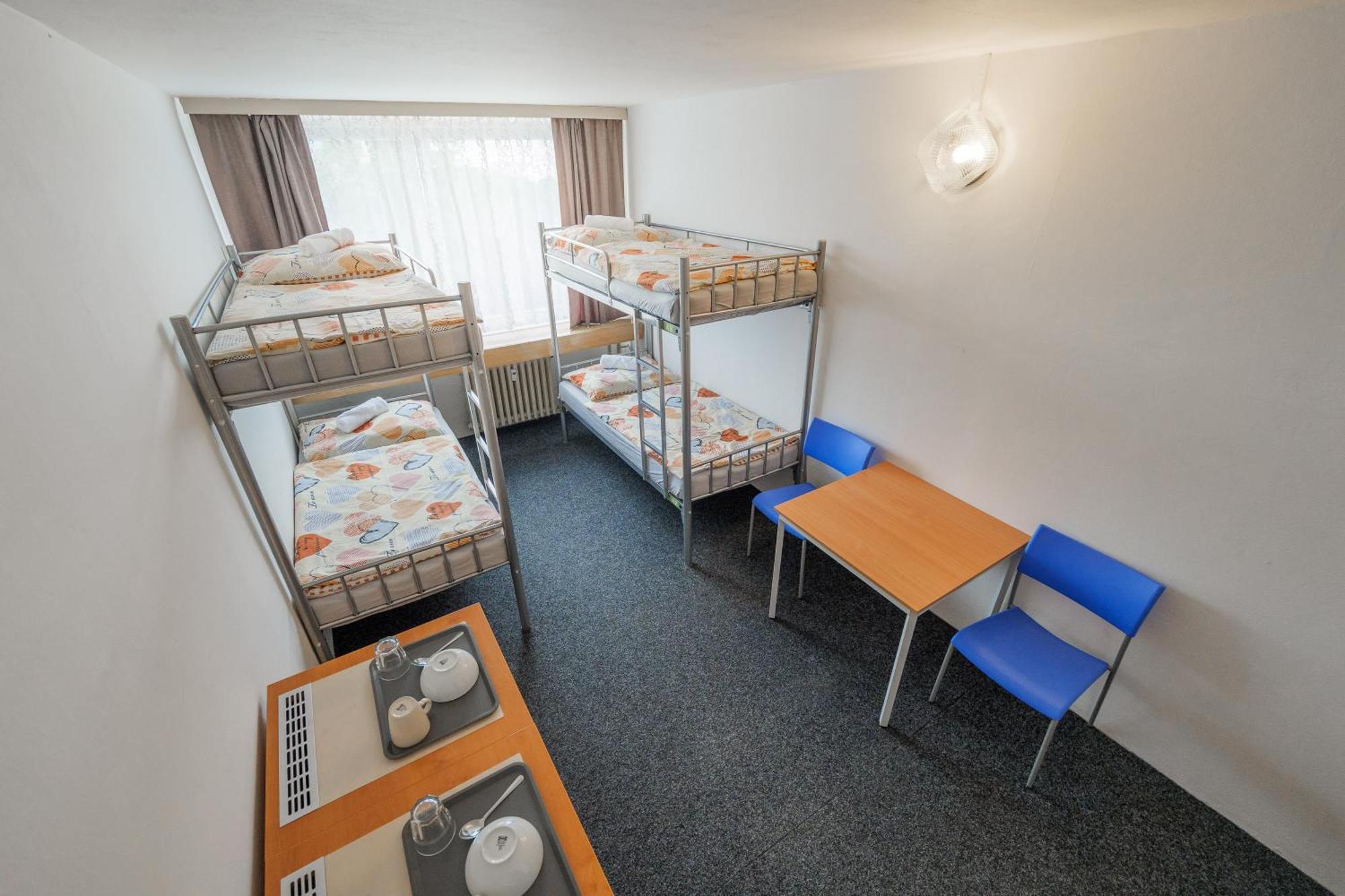 Tvm Tower Modrany Hostel Prague Exterior photo