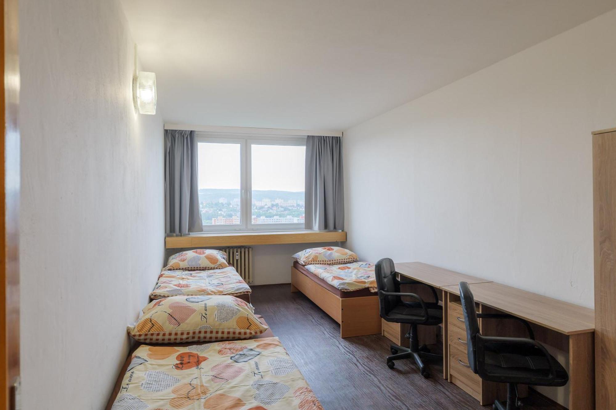 Tvm Tower Modrany Hostel Prague Exterior photo