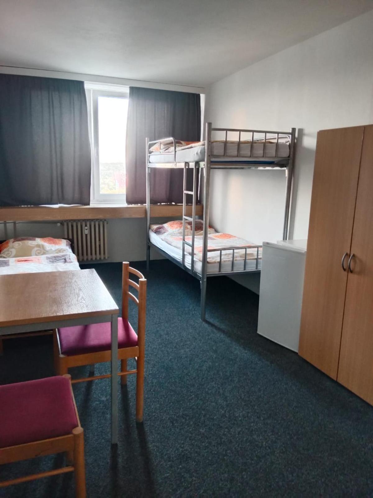 Tvm Tower Modrany Hostel Prague Exterior photo